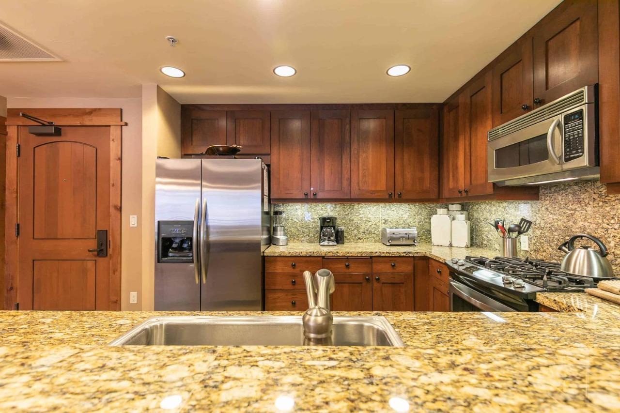 Resort East West Hospitality At Tahoe