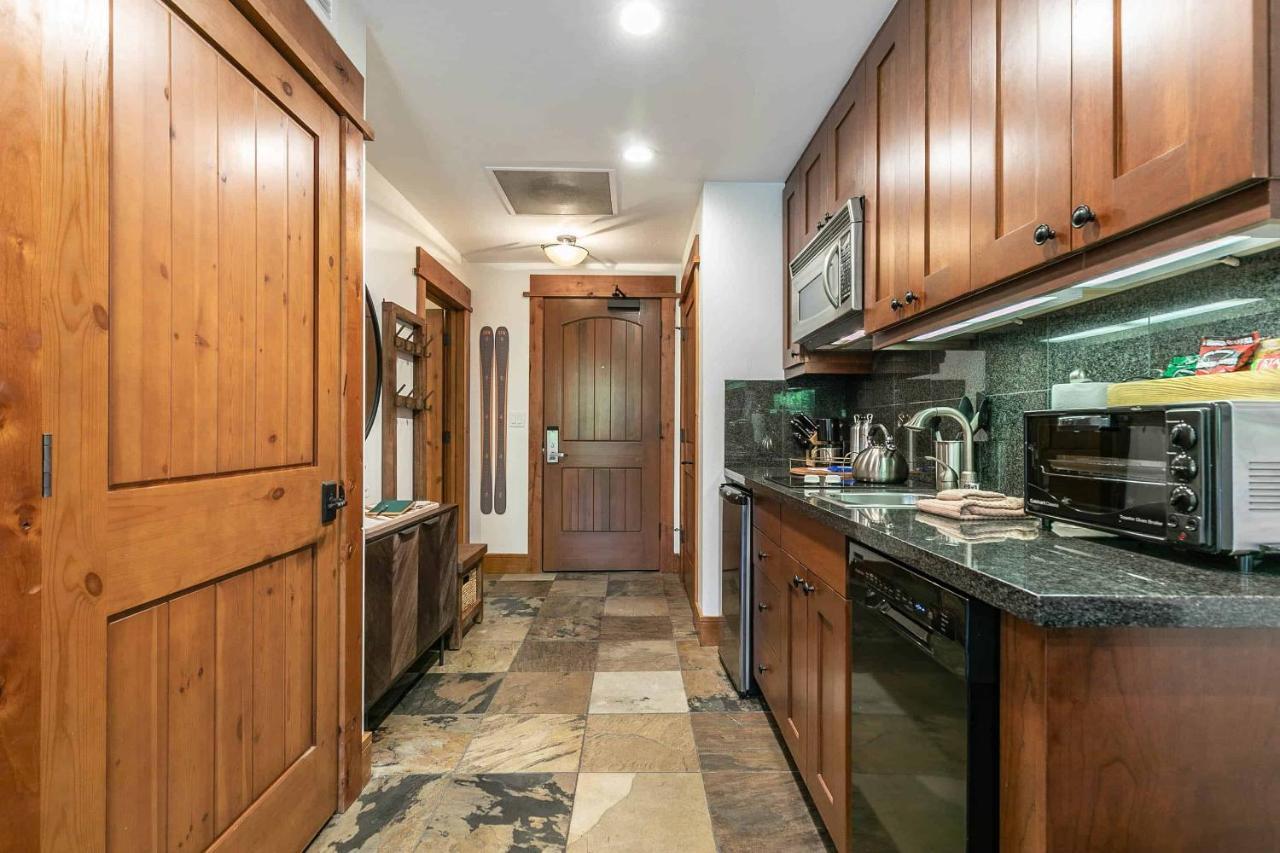 East West Hospitality At Tahoe Truckee