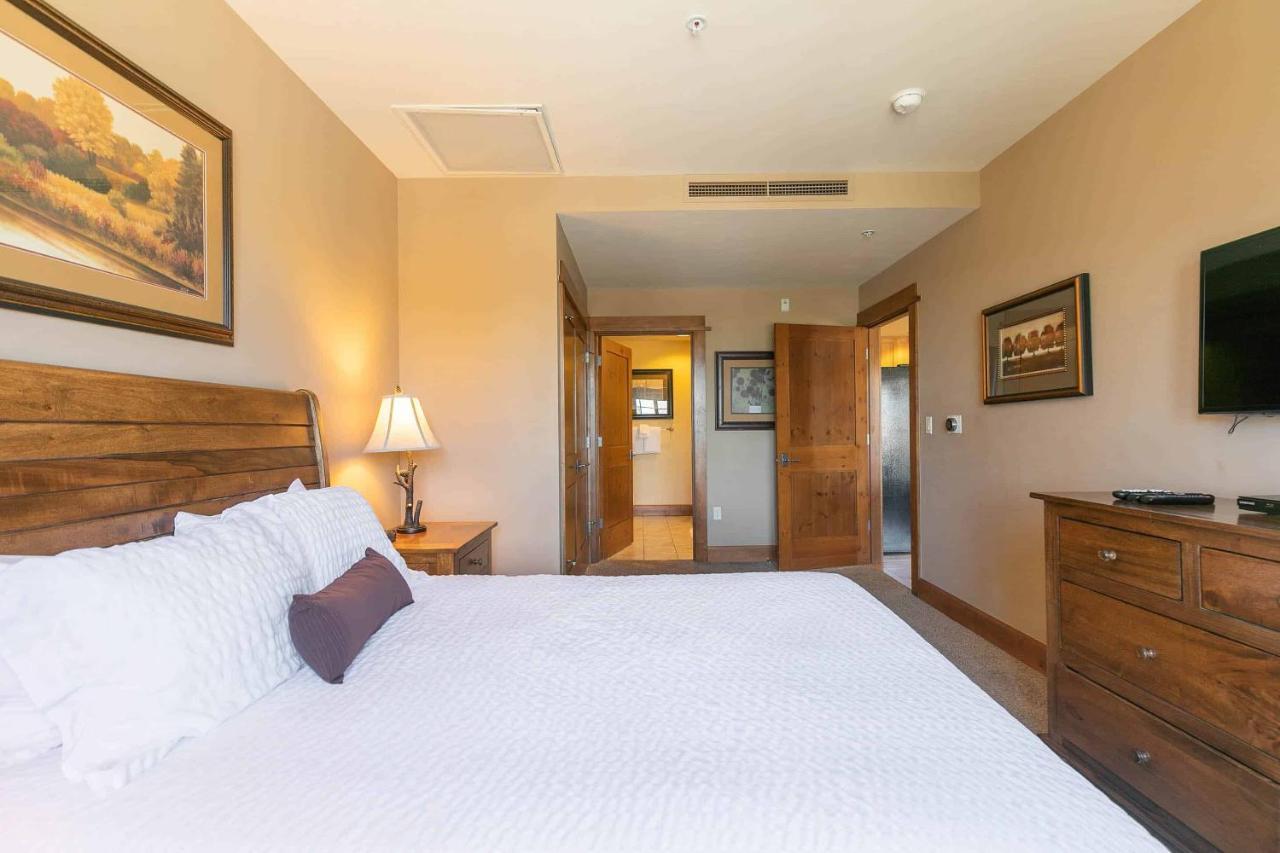 Resort East West Hospitality At Tahoe Truckee